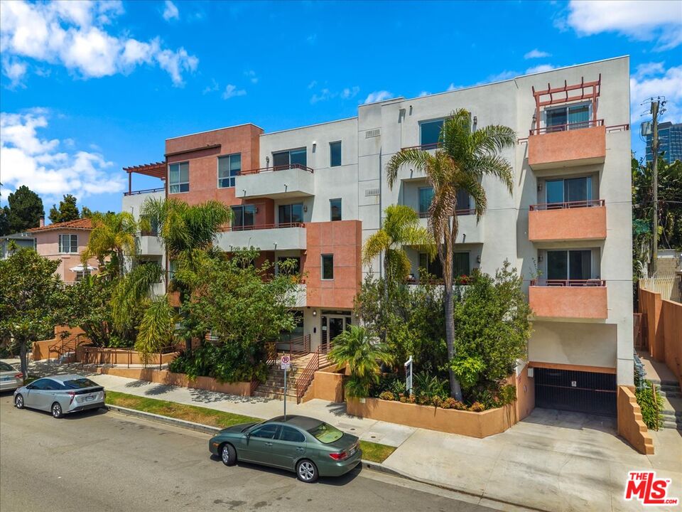 2010 S Beverly Glen Blvd Unit: 302