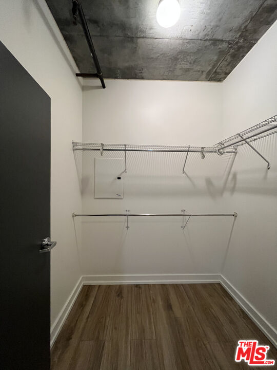 645 W 9TH ST Unit: 625