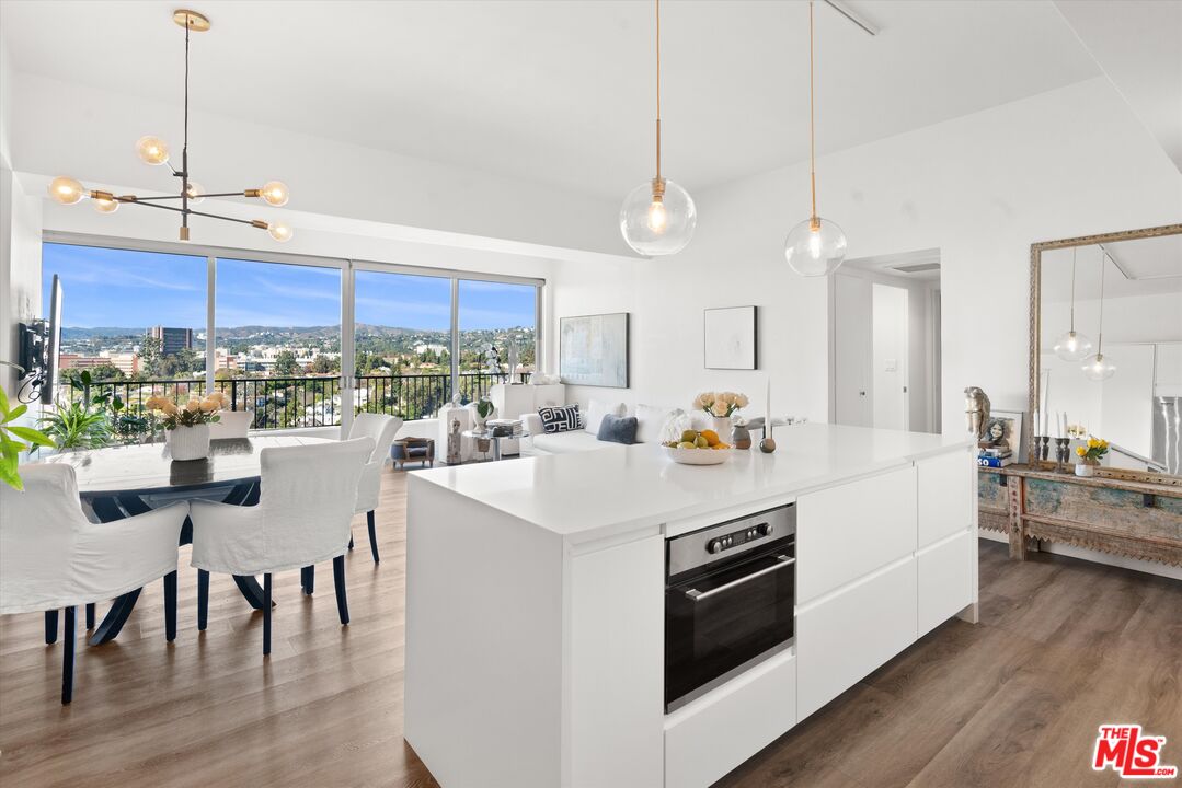 10501 Wilshire Blvd Unit: 1811