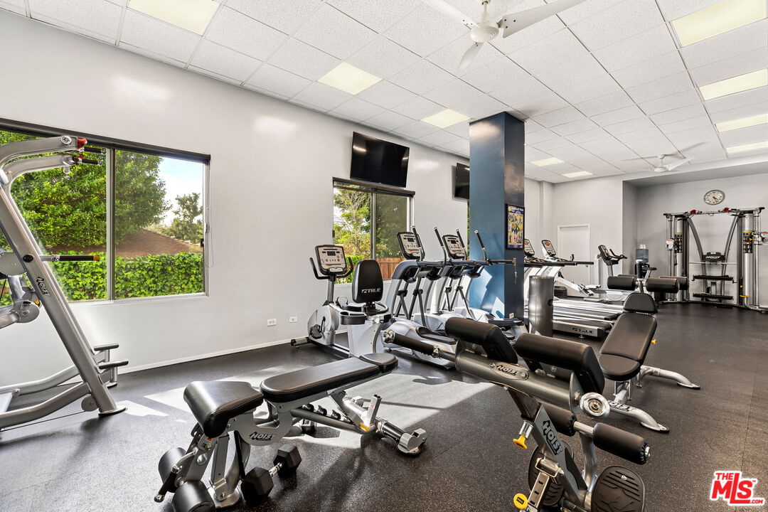 10501 Wilshire Blvd Unit: 1811