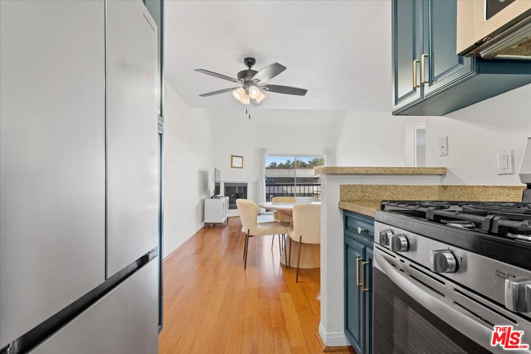 5510 Owensmouth Ave Unit: 313