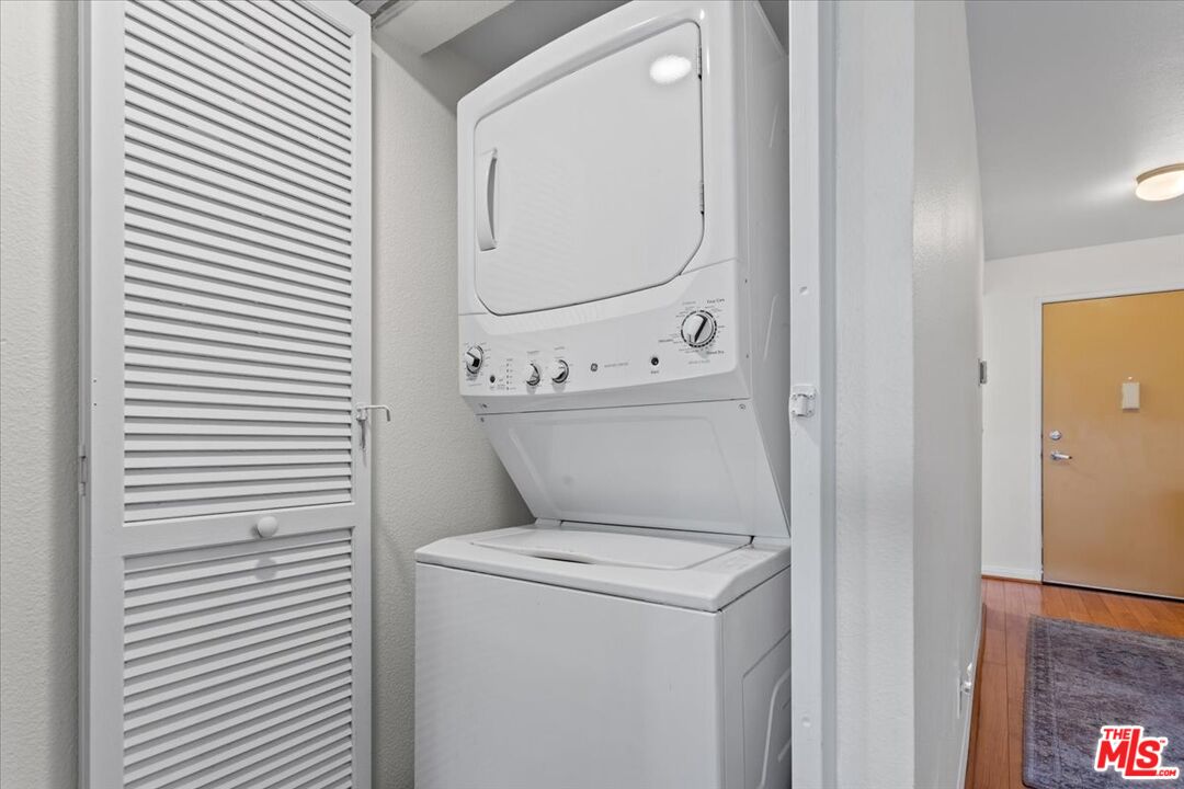 5510 Owensmouth Ave Unit: 313