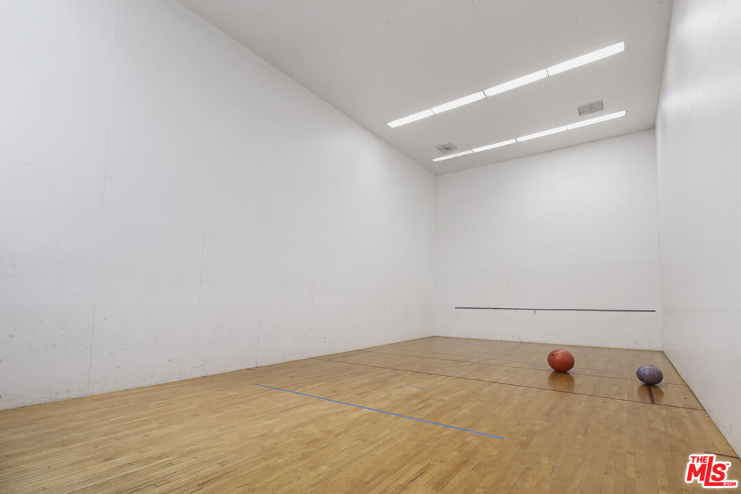 8180 Manitoba St Unit: 354