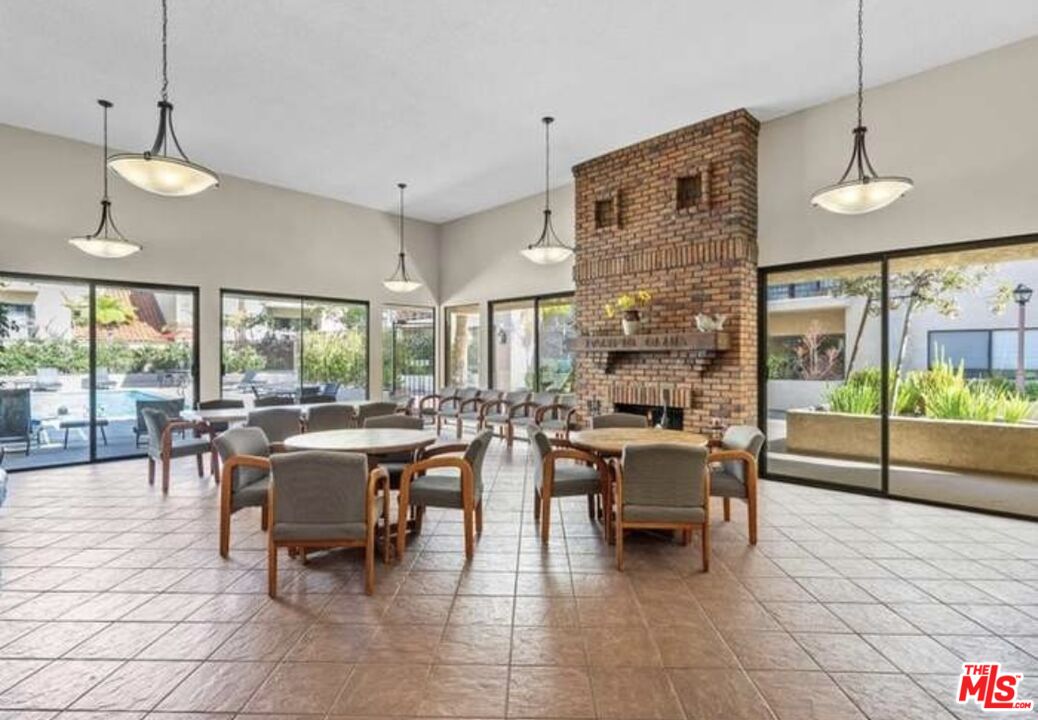 8180 Manitoba St Unit: 354