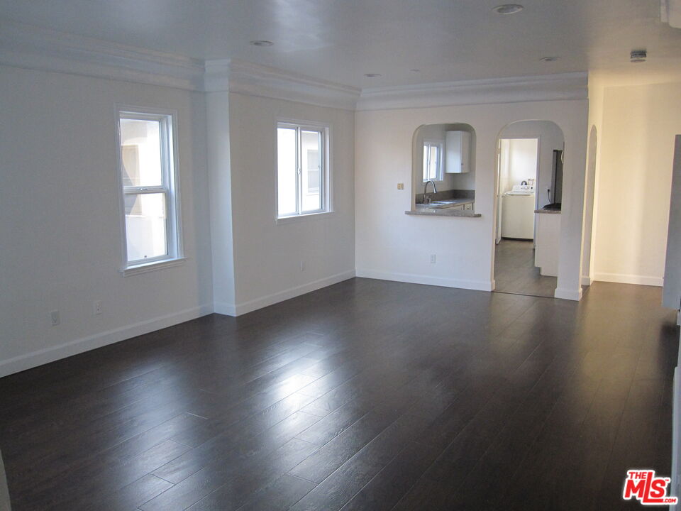 1047 S Wooster St Unit: 2