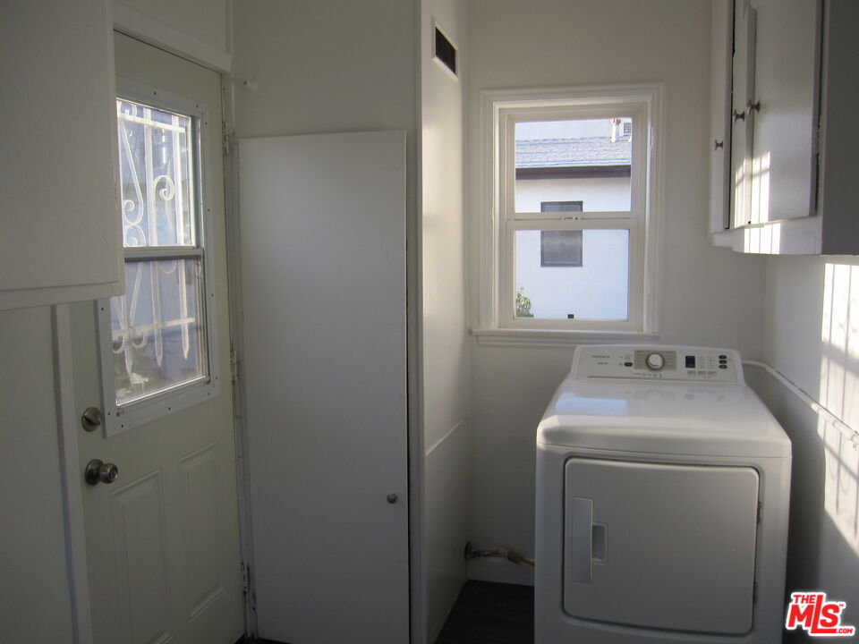 1047 S Wooster St Unit: 2