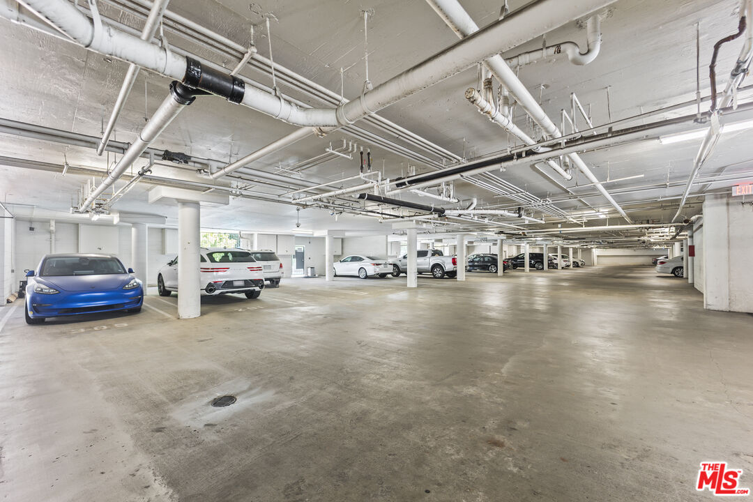 10650 Kinnard Ave Unit: 303