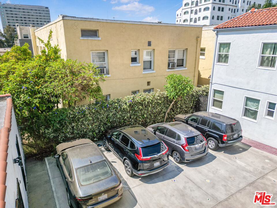 1944 Argyle Ave Unit: 4