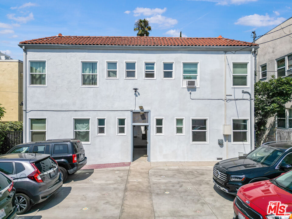 1944 Argyle Ave Unit: 4