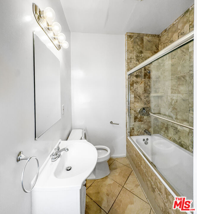 1944 Argyle Ave Unit: 4