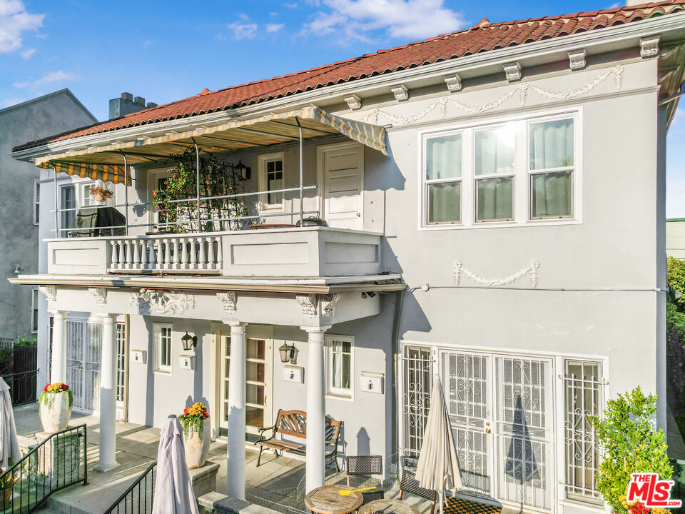 1944 Argyle Ave Unit: 4