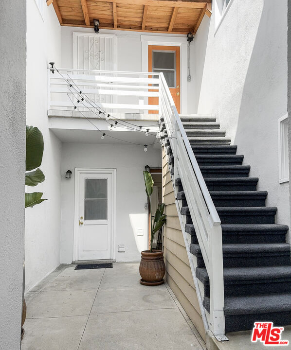 1944 Argyle Ave Unit: 4