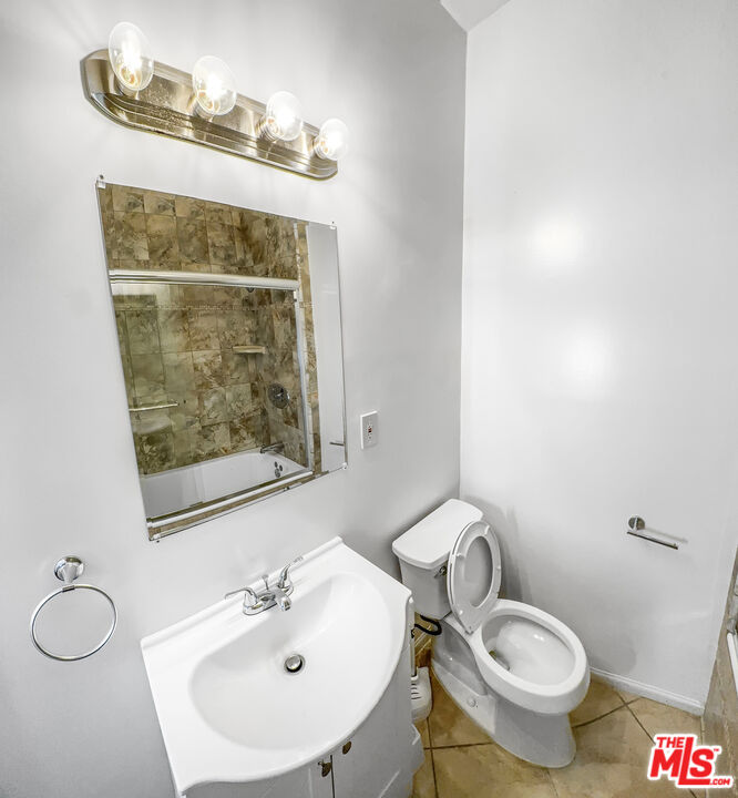 1944 Argyle Ave Unit: 4