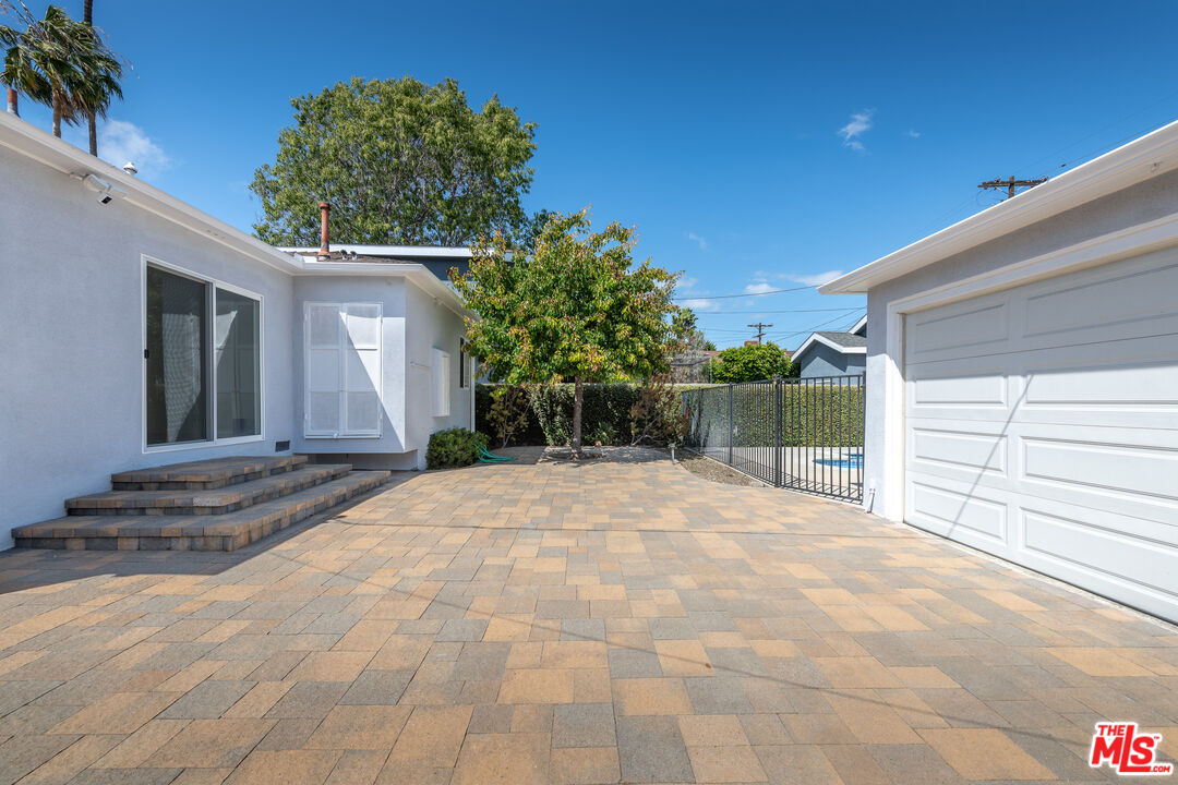 2918 CASTLE HEIGHTS AVE