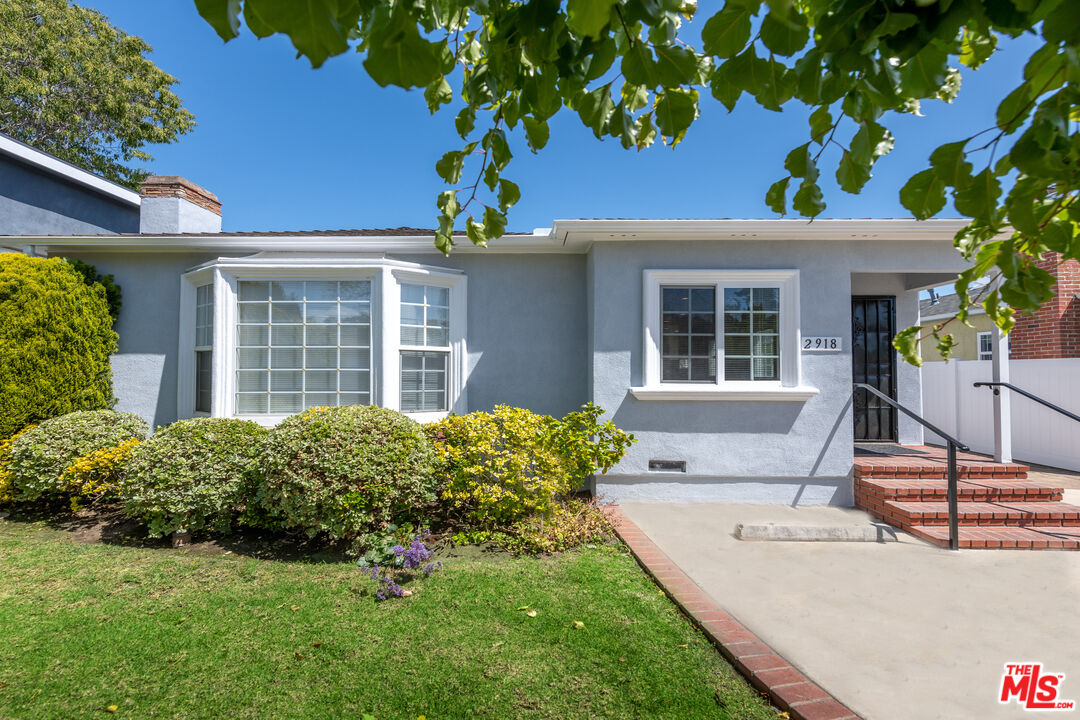 2918 CASTLE HEIGHTS AVE