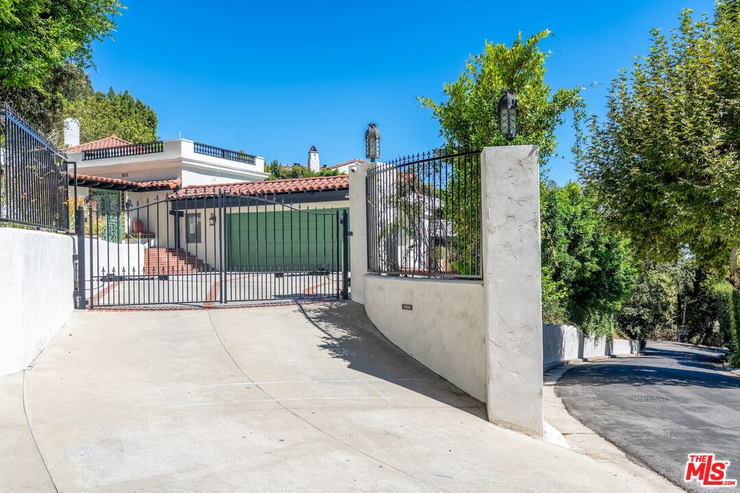 2188 Ponet Dr