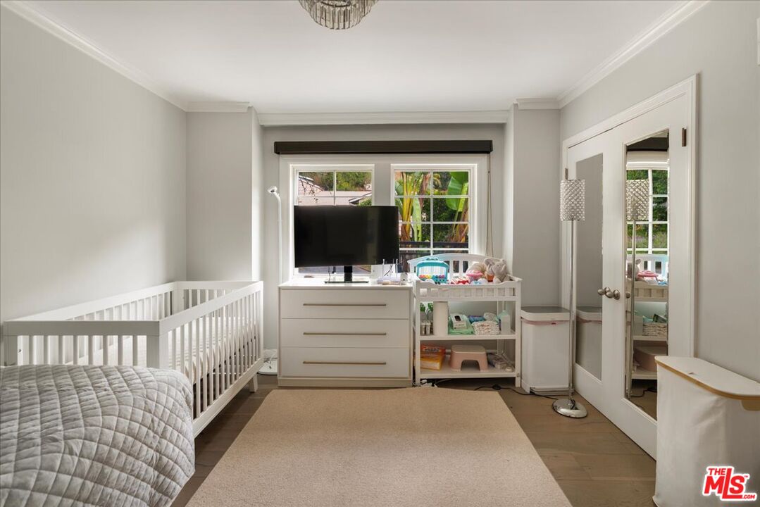 3479 Mandeville Canyon Rd