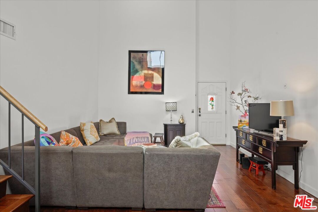 12938 Valleyheart Dr Unit: 11