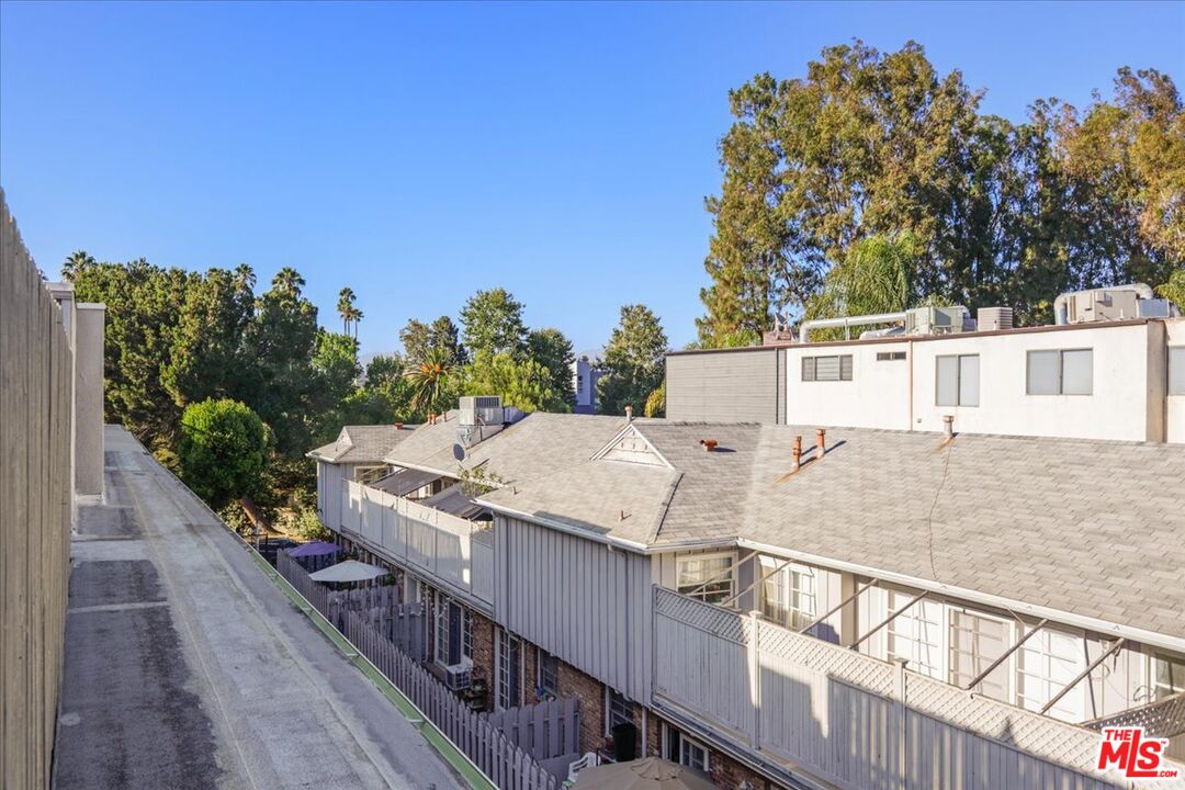 12938 Valleyheart Dr Unit: 11