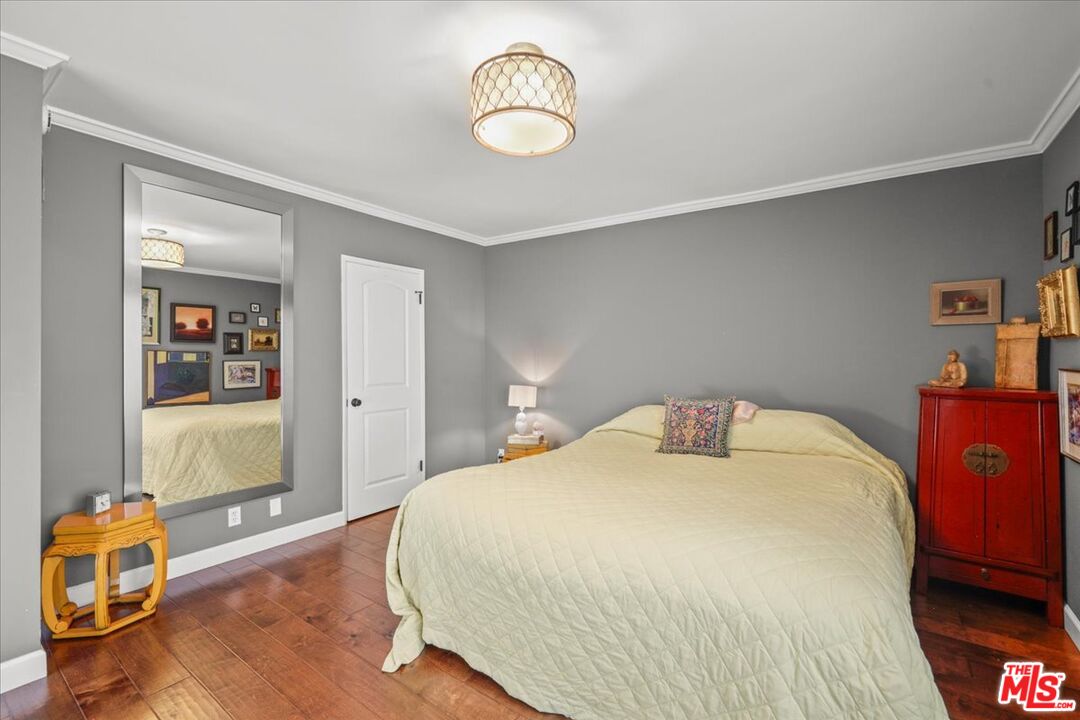 12938 Valleyheart Dr Unit: 11