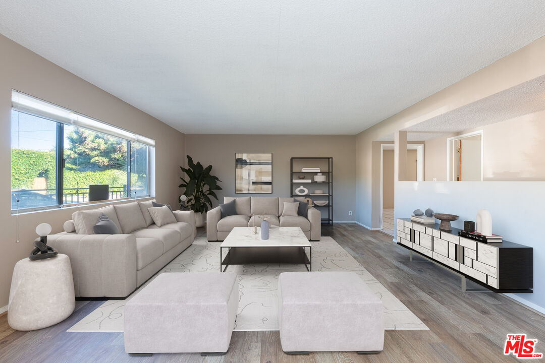 4506 Grand View Blvd