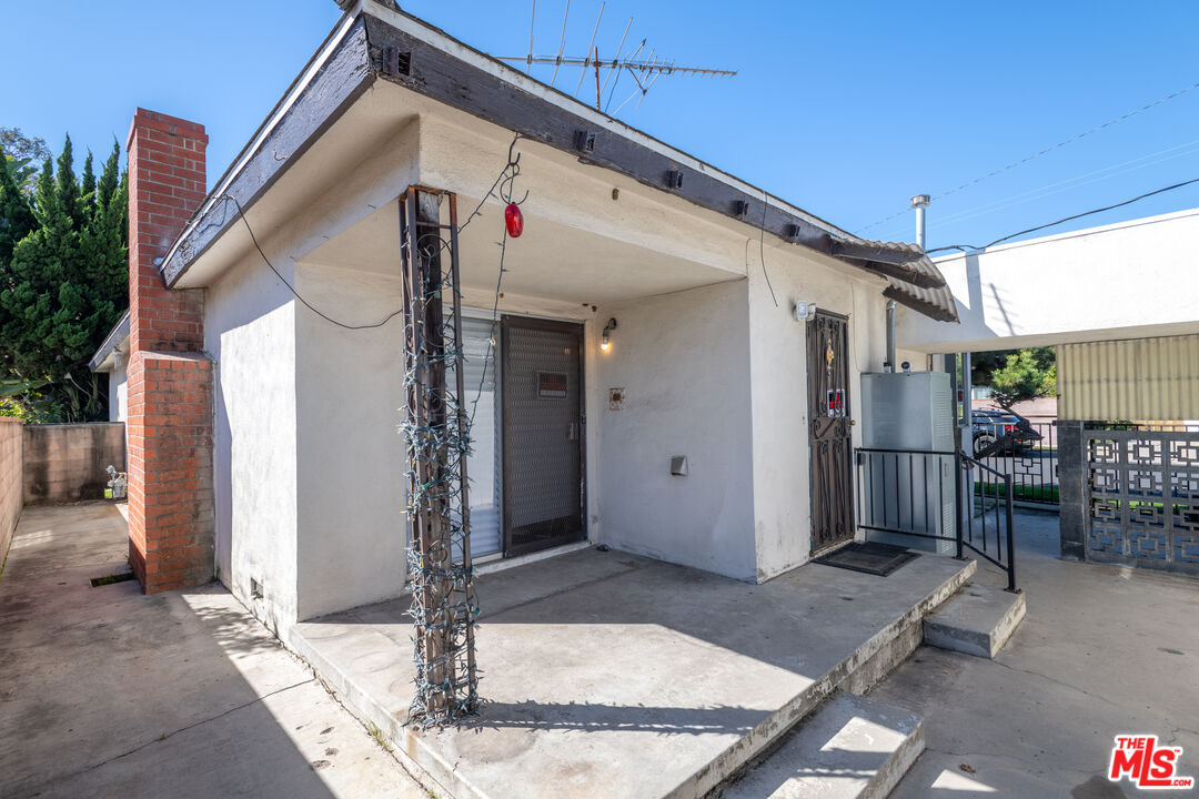 4506 Grand View Blvd