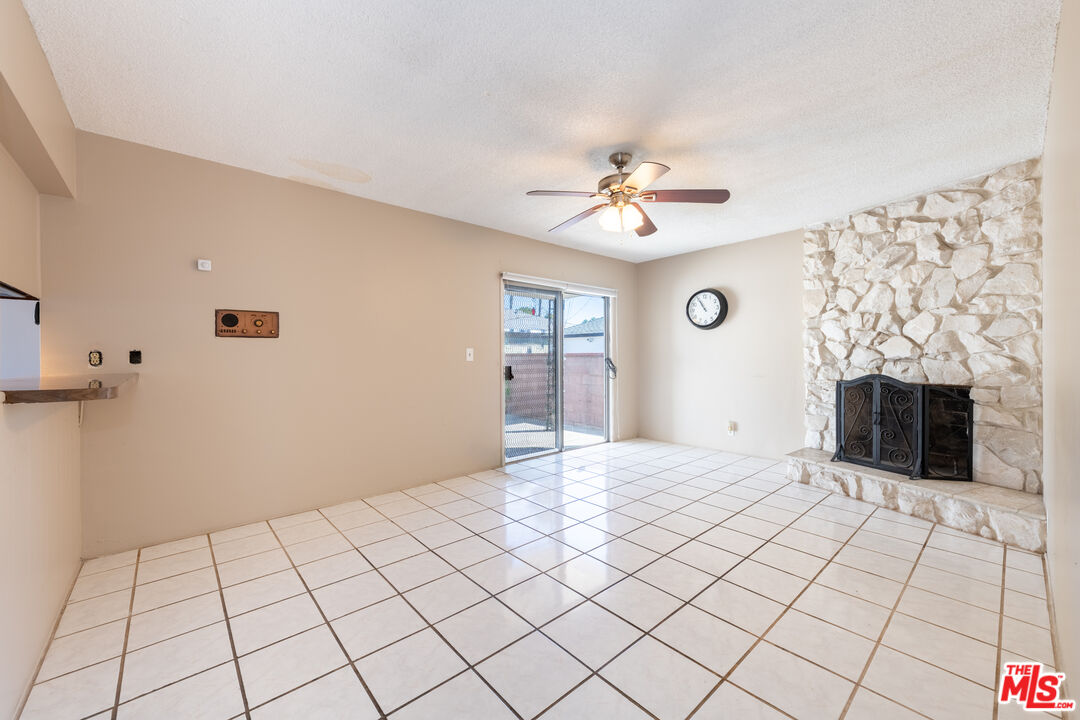 4506 Grand View Blvd