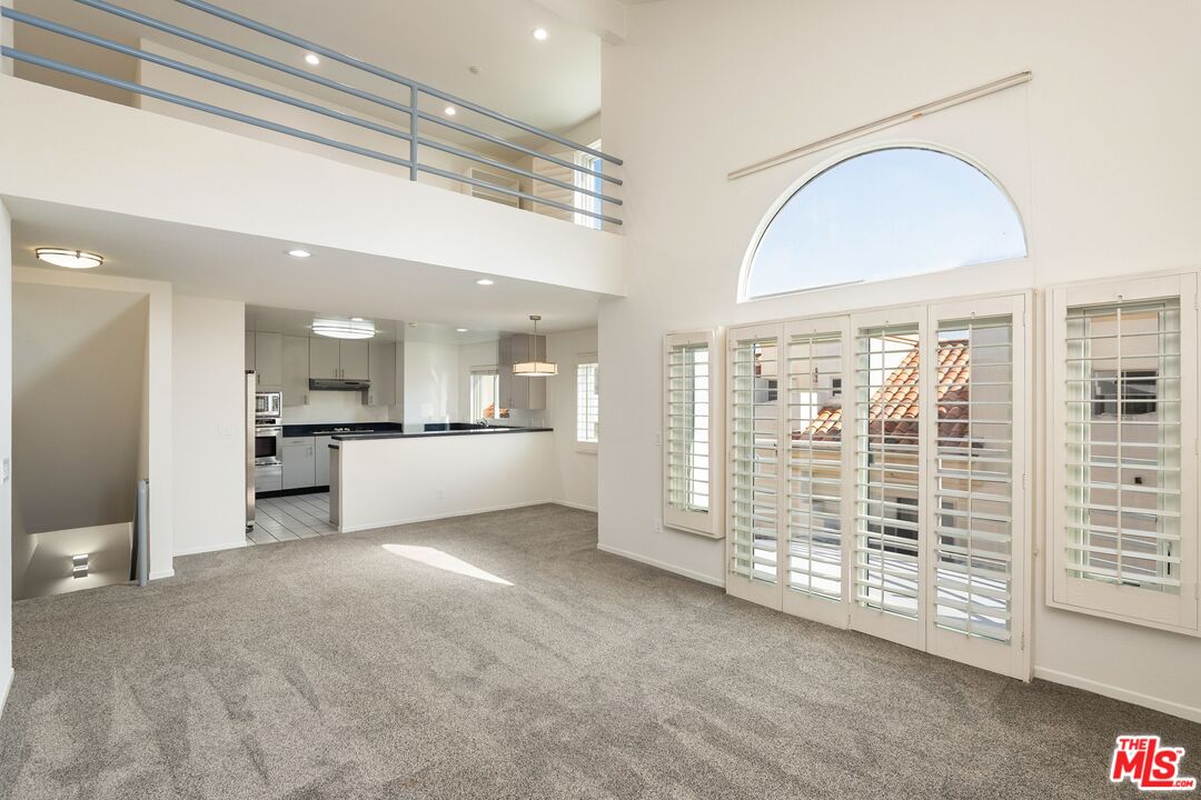 1010 California Ave Unit: 307