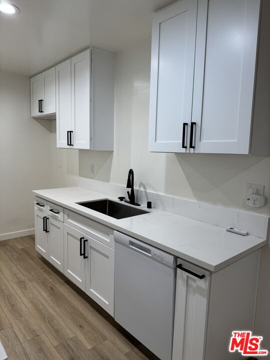 5400 Newcastle Ave Unit: 68