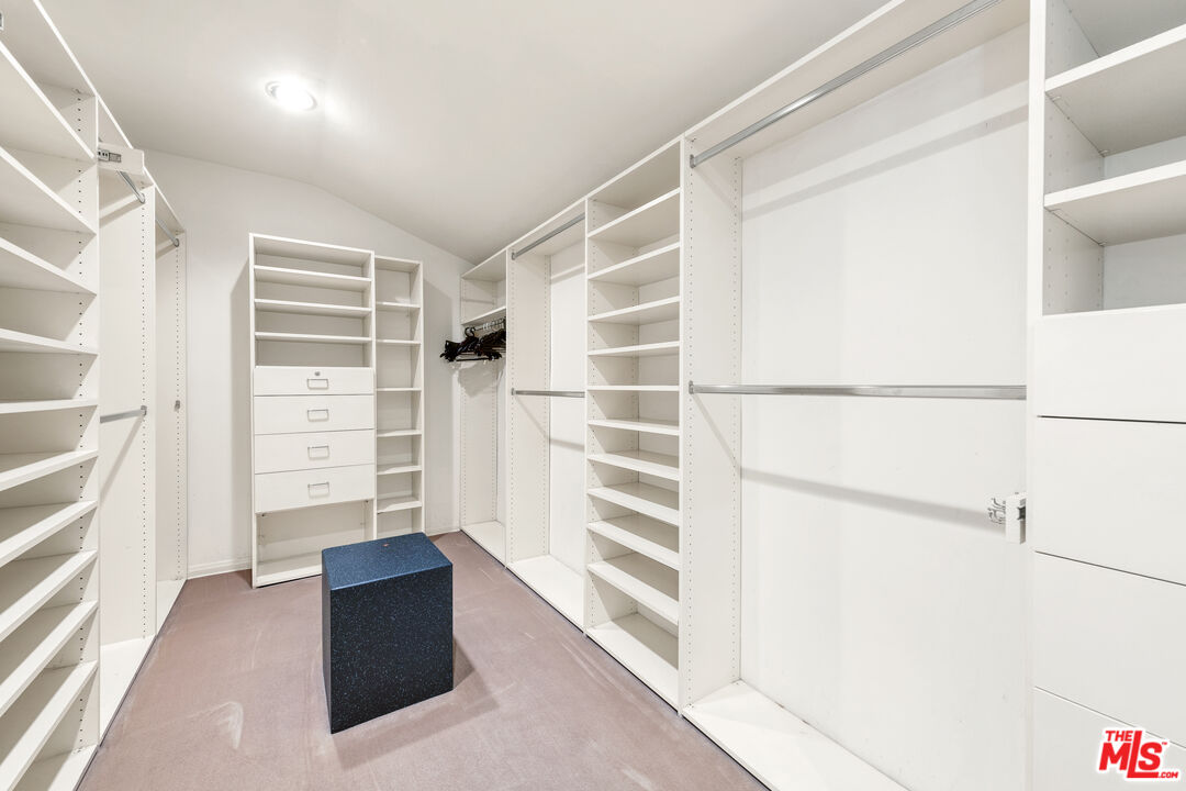 1148 COLDWATER CANYON DR