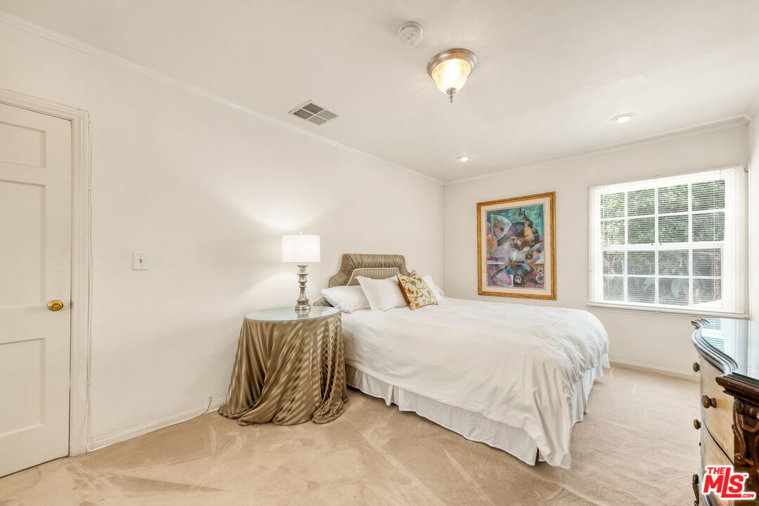 1148 COLDWATER CANYON DR