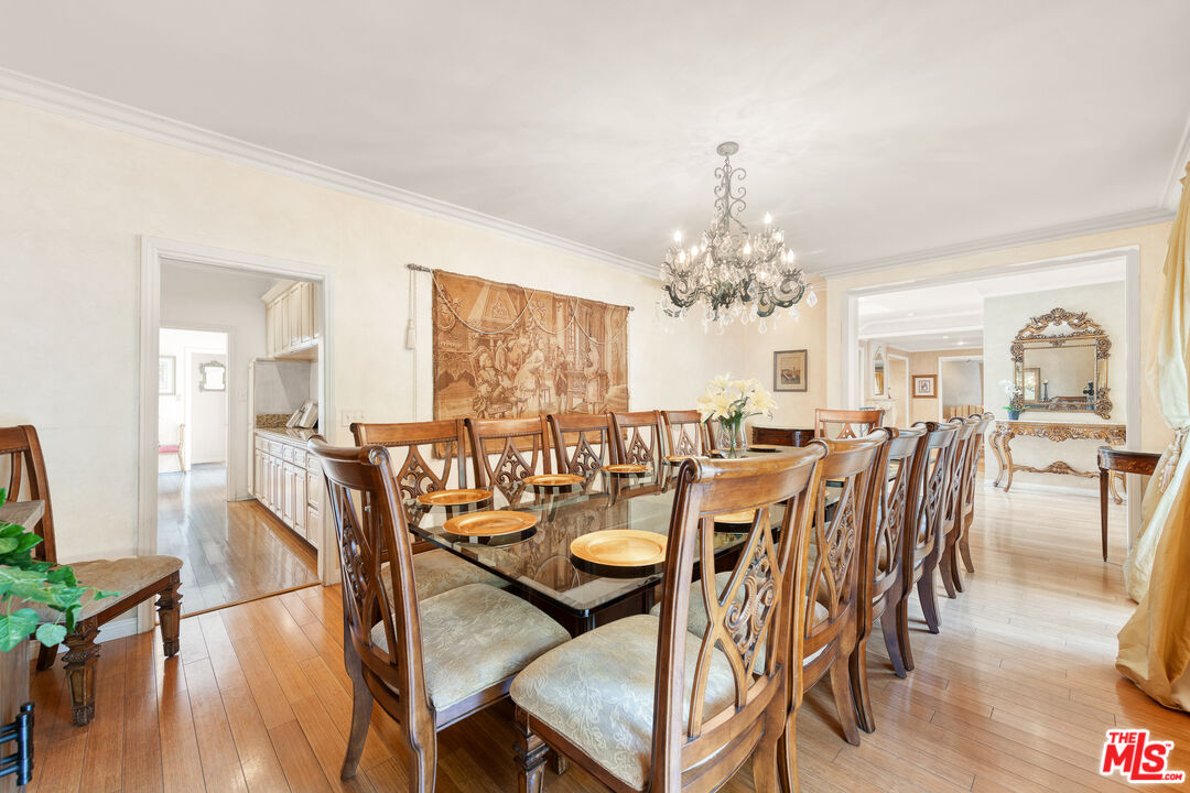 1148 COLDWATER CANYON DR