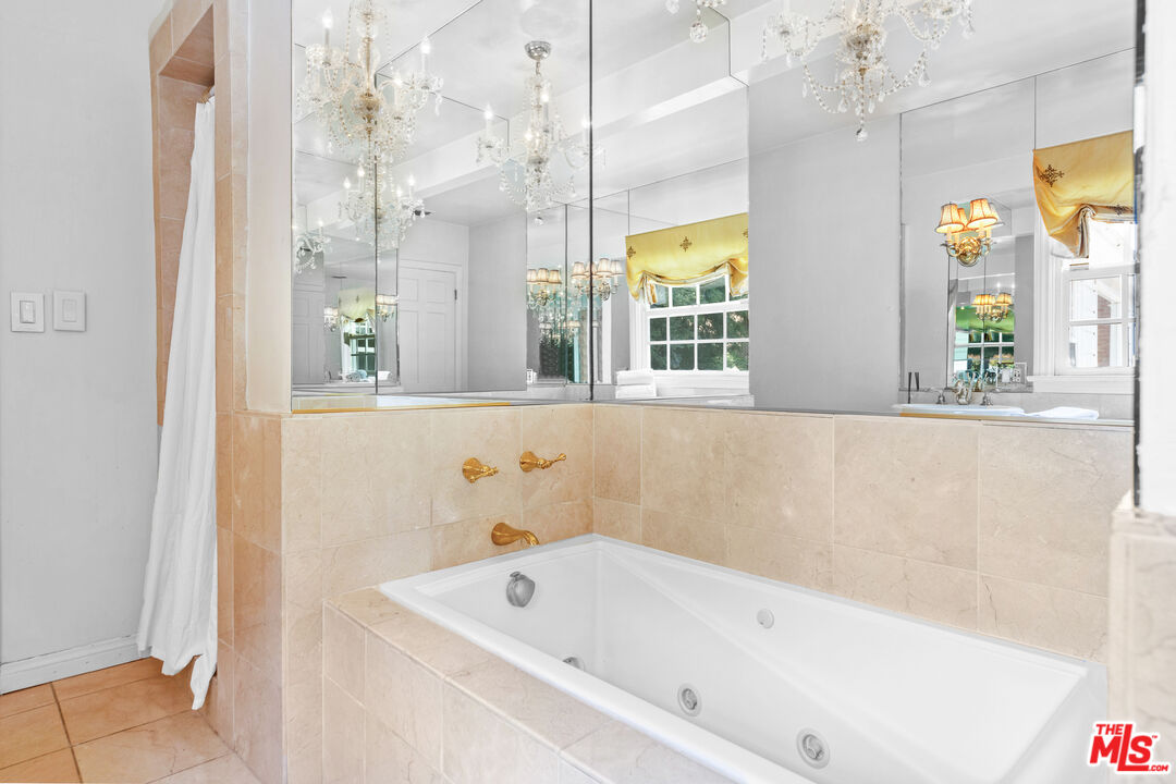 1148 COLDWATER CANYON DR