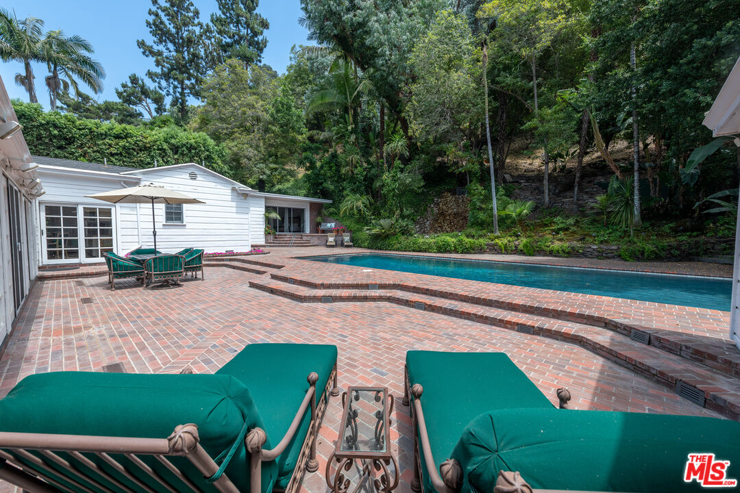 1148 COLDWATER CANYON DR