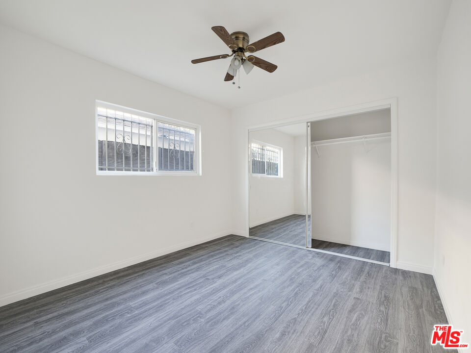 7228 Allott Ave Unit: 3