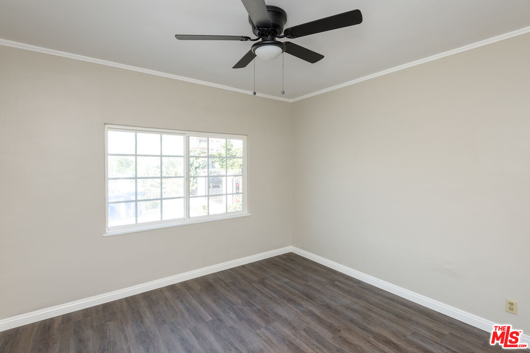 1522 N HARVARD Unit: 4