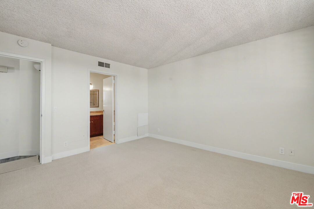 100 S Doheny Dr Unit: 822