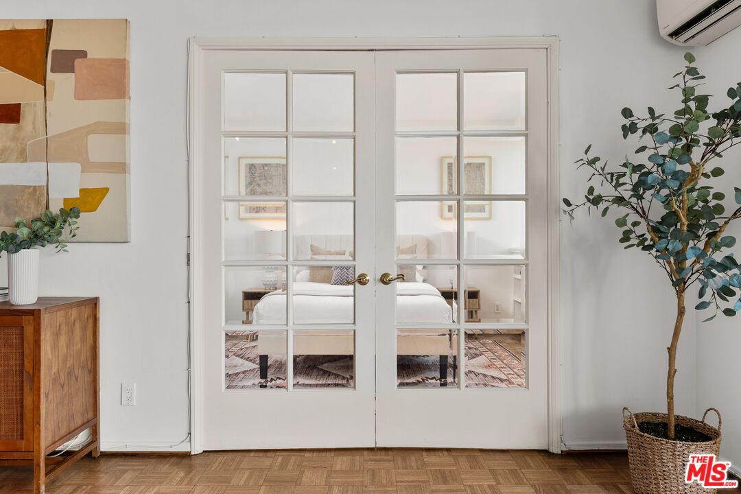 969 Hilgard Ave Unit: 603