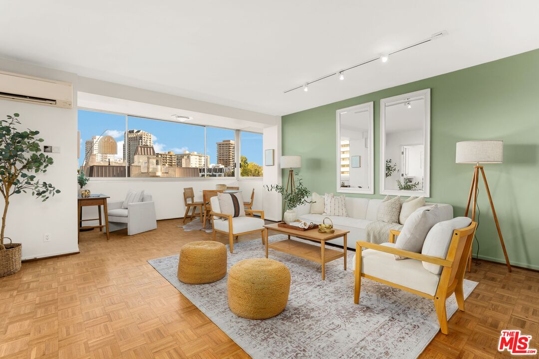 969 Hilgard Ave Unit: 603