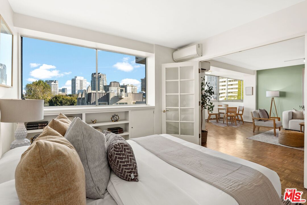 969 Hilgard Ave Unit: 603