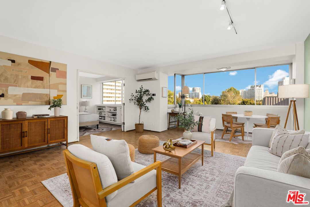 969 Hilgard Ave Unit: 603