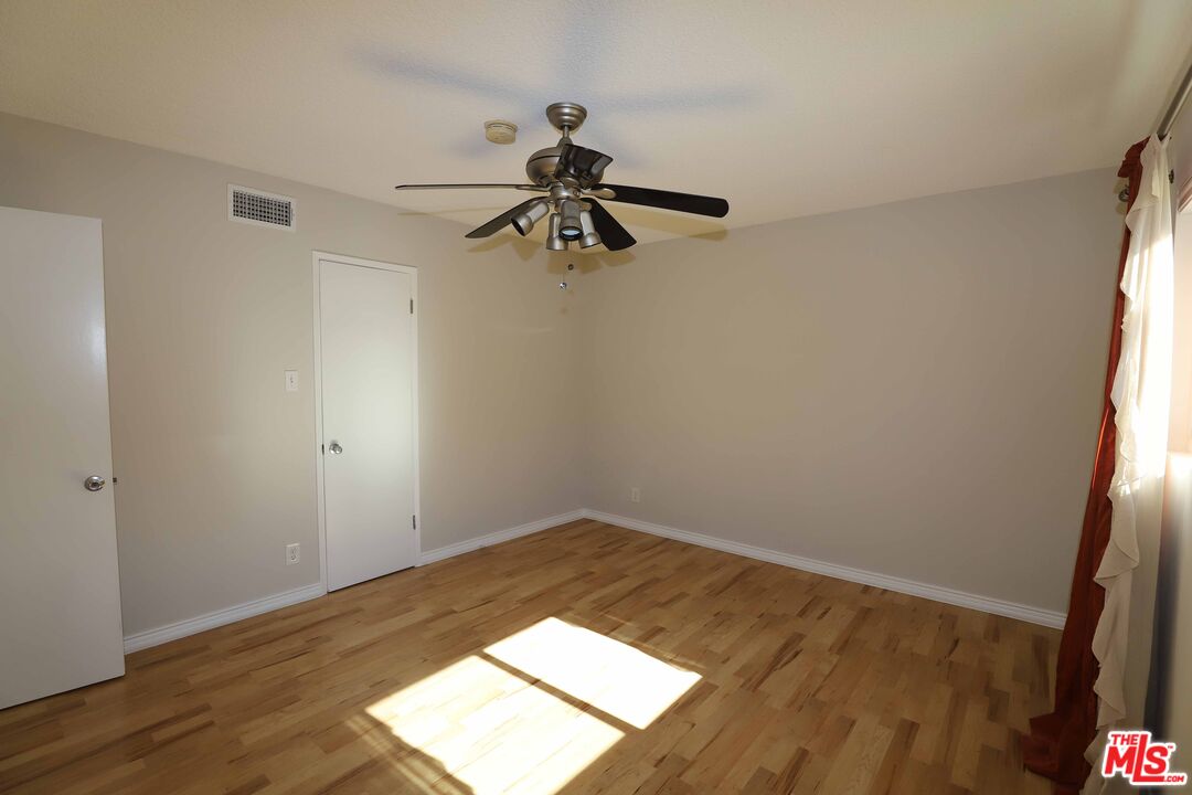 1025 S Sherbourne Dr Unit: 4