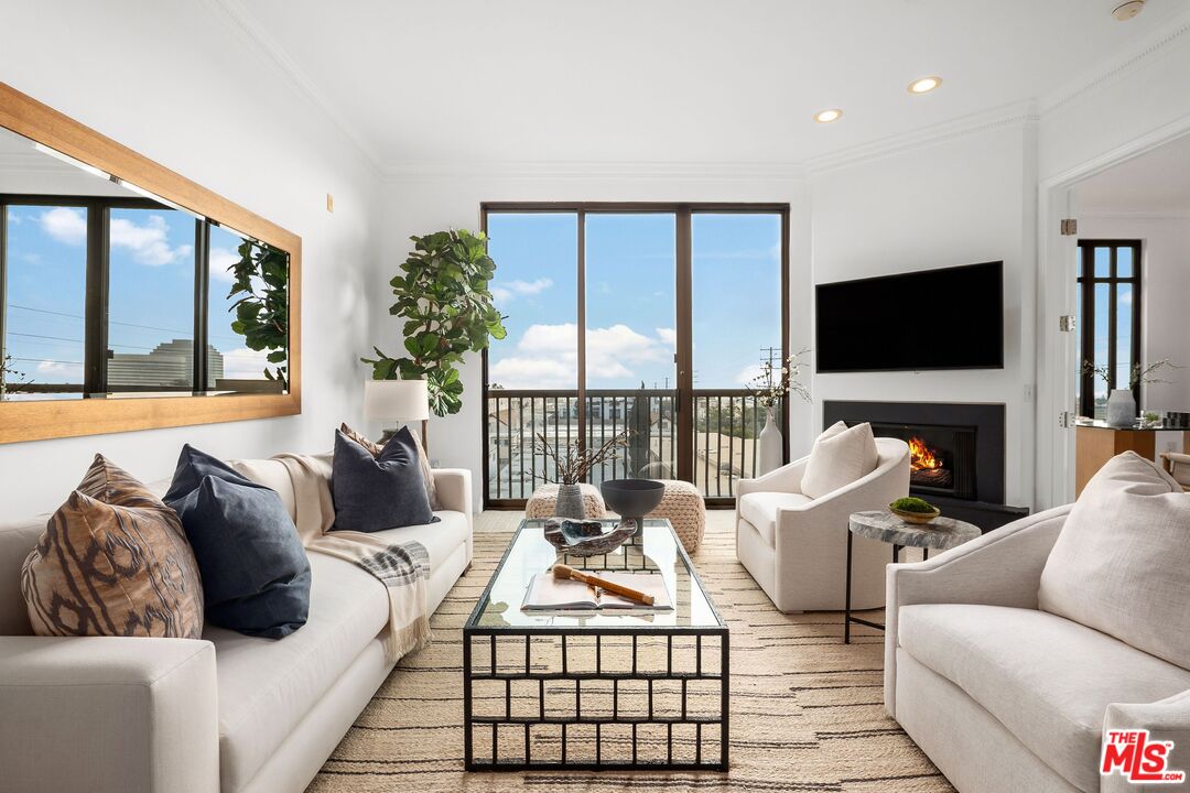 11847 Gorham Ave Unit: 406