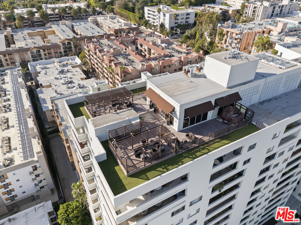 7250 Franklin Ave Unit: 615