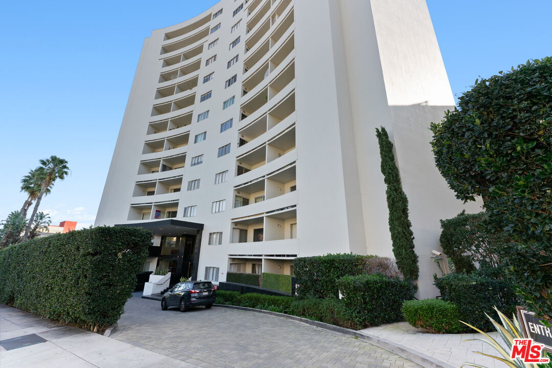 7250 Franklin Ave Unit: 615