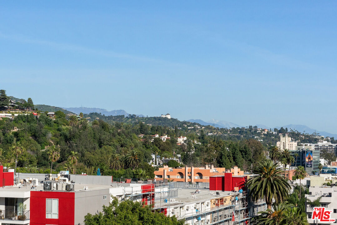 7250 Franklin Ave Unit: 615