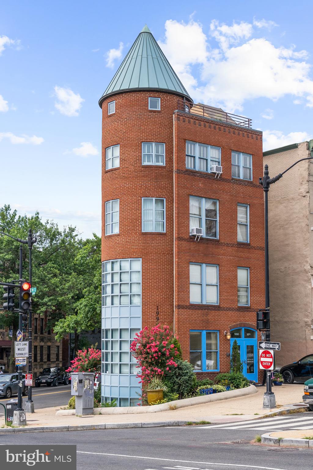 1810 California St NW #302