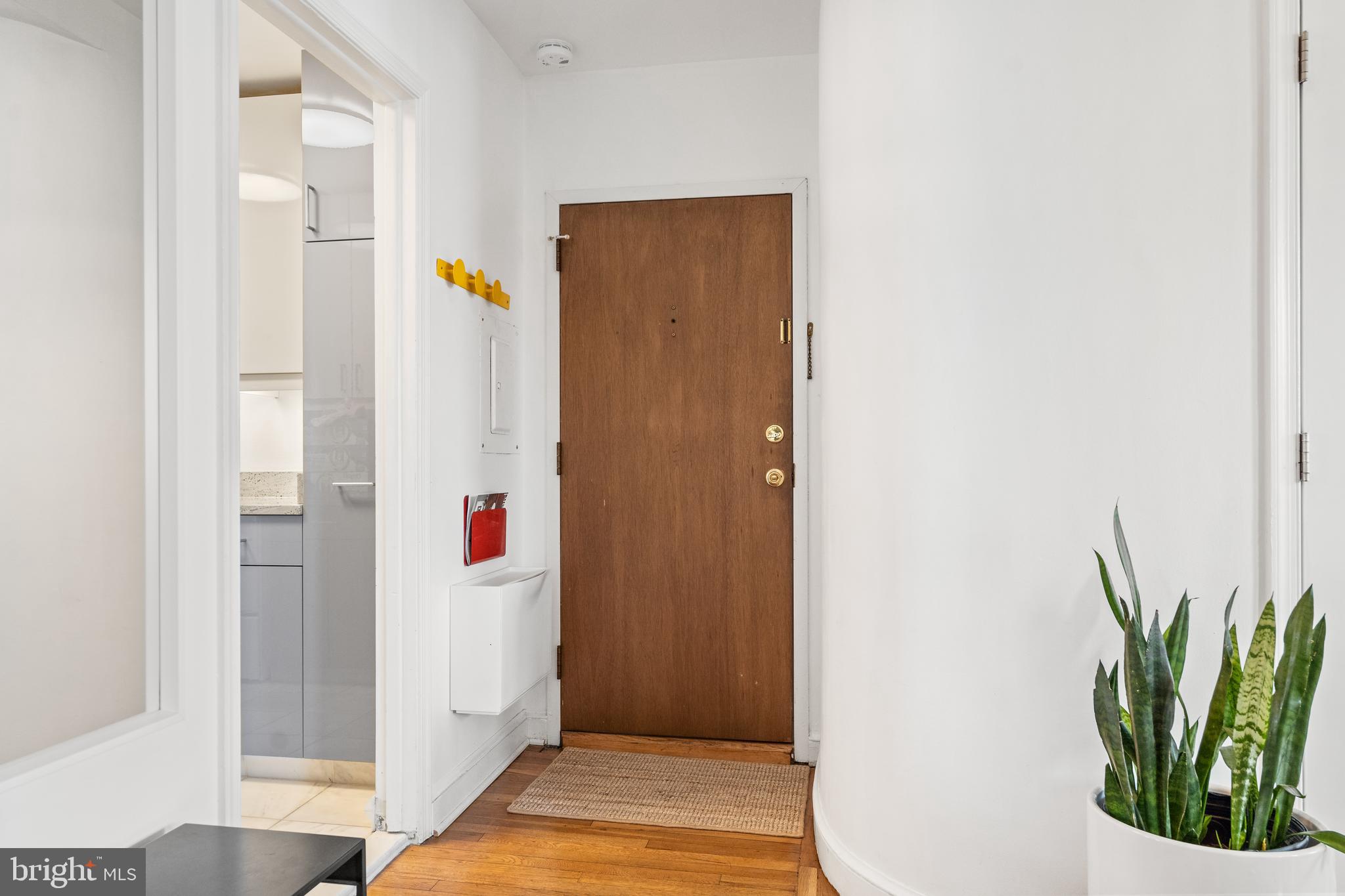 1810 California St NW #302