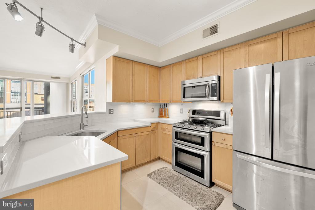 1441 Rhode Island Ave NW #402