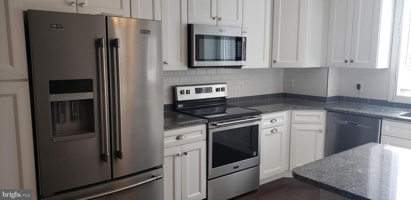 1103 MORSE STREET NE